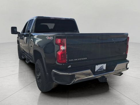 Used 2024 Chevrolet Silverado 2500 LT image 22