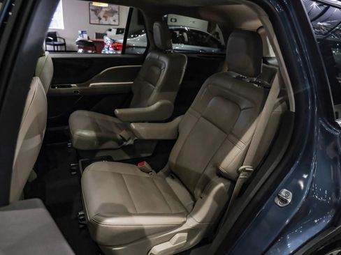 Used 2021 Lincoln Aviator Reserve w/ Elements Package Plus AWD/4WD image 35