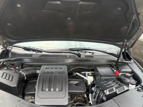 Used 2017 Chevrolet Equinox LT w/ Convenience Package image 18