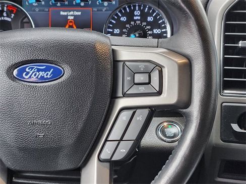 Used 2021 Ford Expedition XLT image 29