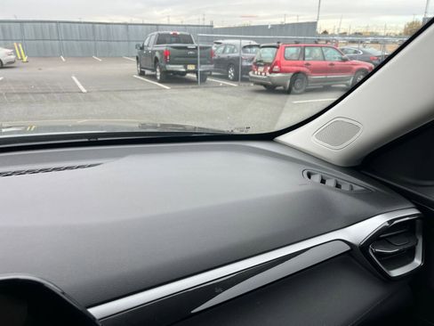 Used 2025 Chevrolet TrailBlazer LT image 33