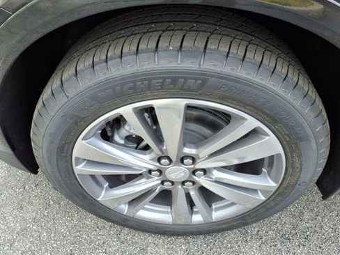 New 2025 Cadillac XT5 Premium Luxury image 12