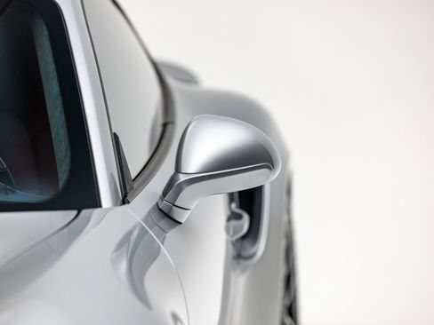 Used 2017 Porsche 911 Turbo S image 10