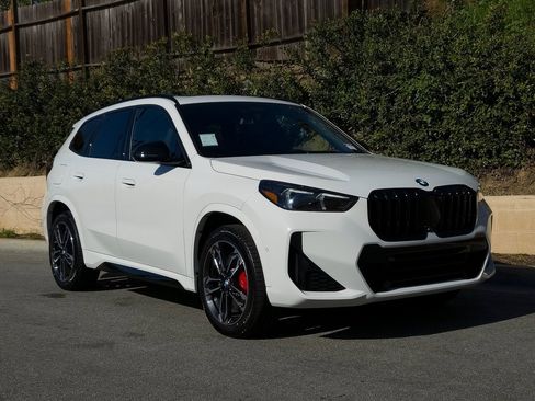 New 2026 BMW X1 xDrive28i w/ Technology Package image 2