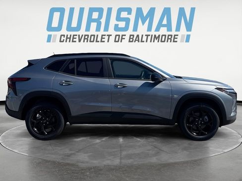 New 2026 Chevrolet Trax LT w/ Sunroof Package image 7