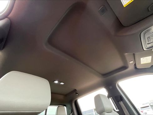 Used 2019 GMC Sierra 1500 SLT RWD image 14