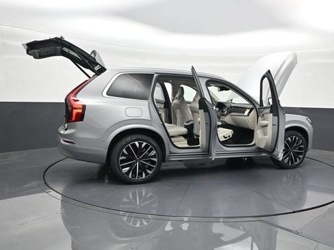 Used 2026 Volvo XC90 B6 Ultra w/ Protection Package AWD/4WD image 29