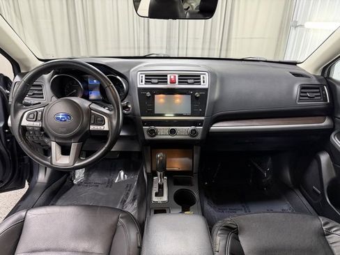 Used 2017 Subaru Legacy 2.5i Limited image 12