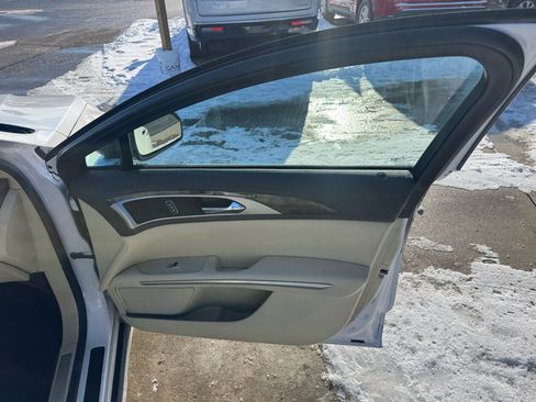 Used 2014 Lincoln MKZ w/ Equipment Group 102A Reserve image 15