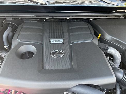Certified 2026 Lexus GX 550 AWD/4WD image 10