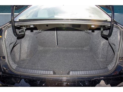 Used 2023 Volkswagen Jetta SE image 9