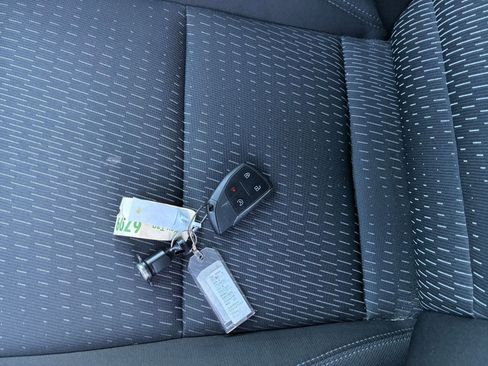 Used 2025 Chevrolet Equinox LT image 21