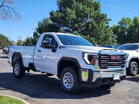 New 2025 GMC Sierra 3500 Pro image 4
