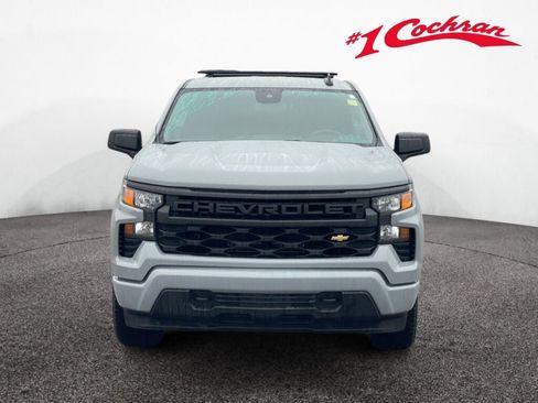 Used 2024 Chevrolet Silverado 1500 Custom image 2