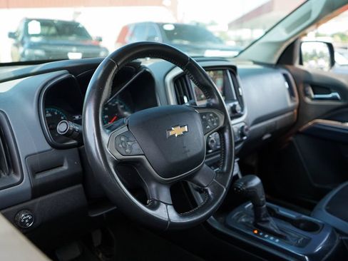 Used 2015 Chevrolet Colorado Z71 RWD image 6