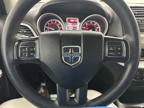 Used 2014 Dodge Journey SXT w/ Flexible Seating Group image 33