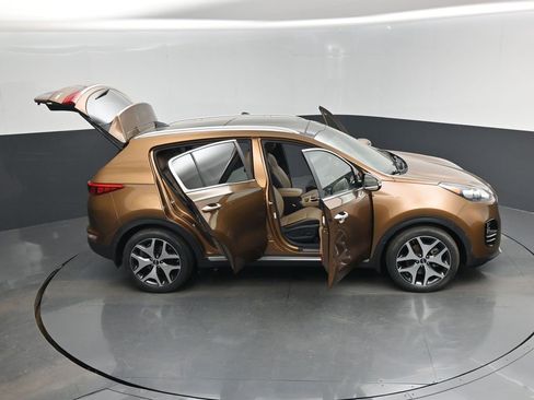 Certified 2017 Kia Sportage SX image 18