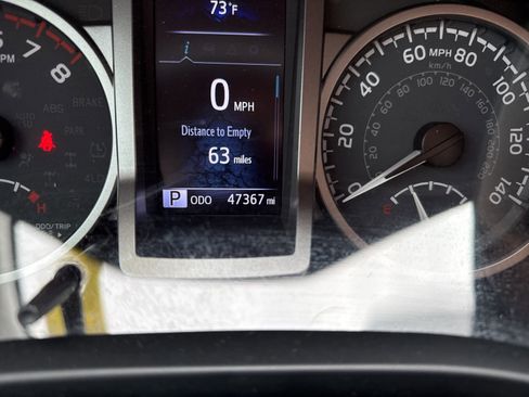 Used 2021 Toyota Tacoma SR5 image 15