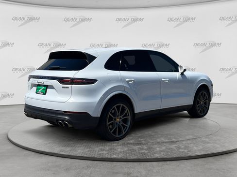 Used 2022 Porsche Cayenne S AWD/4WD image 7