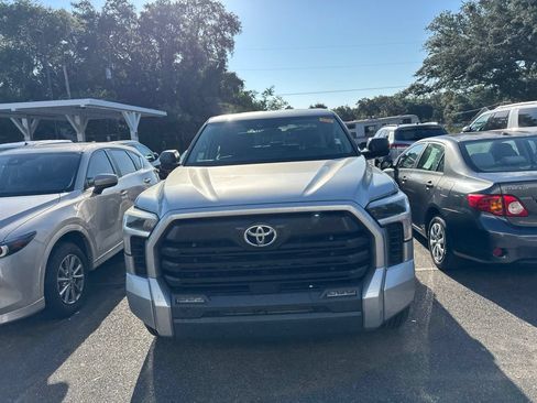 Used 2022 Toyota Tundra SR5 w/ SR5 Premium Package AWD/4WD image 2