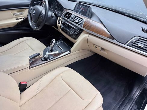 Used 2018 BMW 320i xDrive Sedan w/ Convenience Package image 11