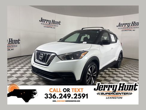 Used 2018 Nissan Kicks SV w/ Exterior Package image 1