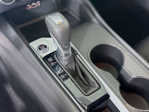 Used 2025 Nissan Altima 2.5 SV FWD image 18