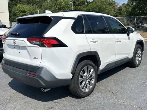 Used 2020 Toyota RAV4 XLE Premium FWD image 8