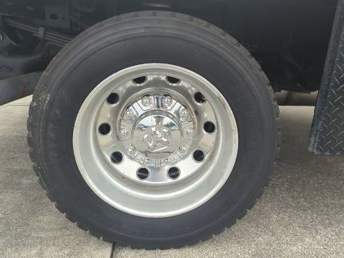 Used 2022 RAM 5500 Tradesman w/ Chrome Appearance Group AWD/4WD image 9