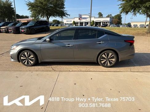 Used 2020 Nissan Altima 2.5 SL FWD image 7
