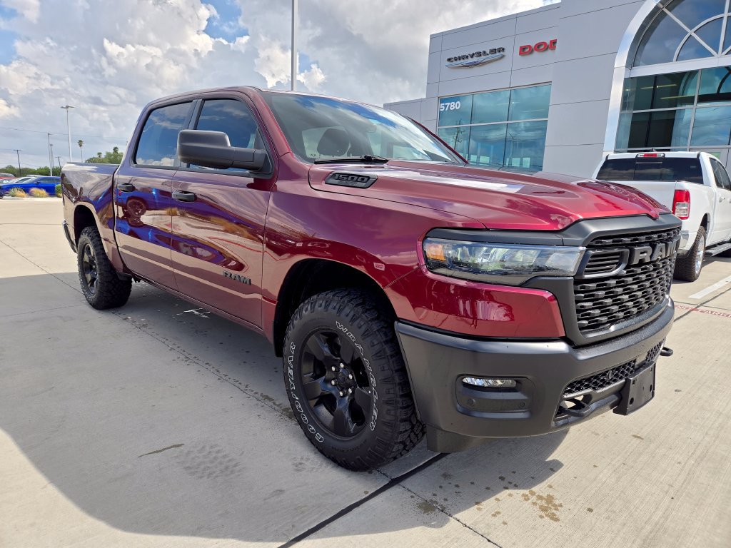 Used 2025 RAM 1500 Warlock AWD/4WD image 1