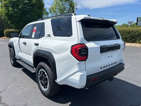 New 2026 Toyota 4Runner TRD Off-Road Premium AWD/4WD image 9