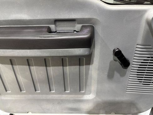 Used 2013 Ford F250 XL image 14