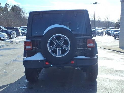 Used 2022 Jeep Wrangler Unlimited Sahara w/ Cold Weather Group image 5