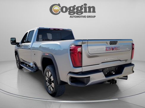 New 2026 GMC Sierra 3500 Denali w/ Technology Package image 9