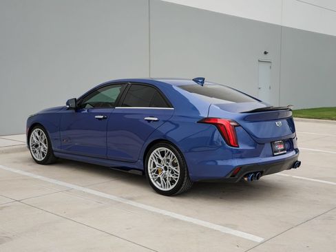 Used 2023 Cadillac CT4 Luxury RWD image 5