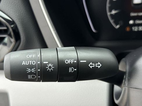 Used 2025 Honda Pilot Touring image 22