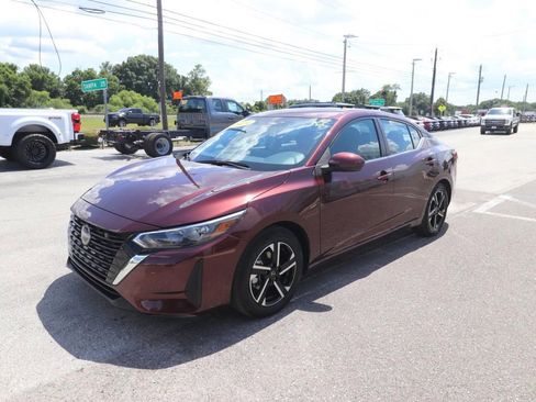 Used 2024 Nissan Sentra SV FWD image 3