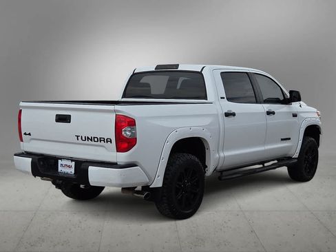 Used 2017 Toyota Tundra SR5 w/ SR5 Upgrade Package AWD/4WD image 8