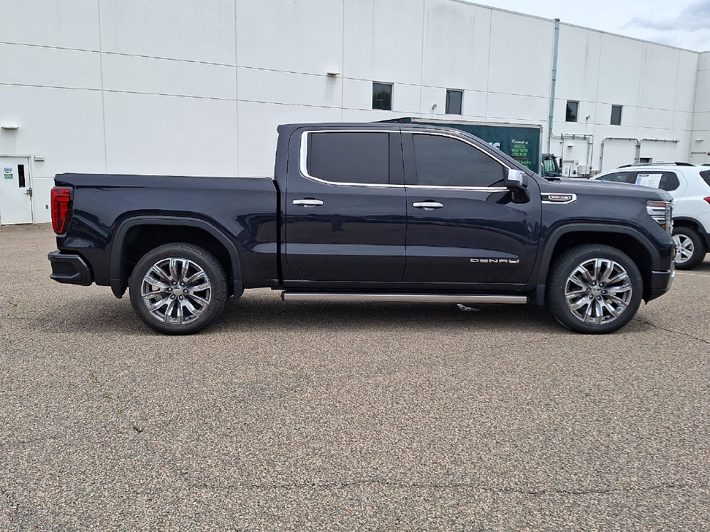 Used 2023 GMC Sierra 1500 Denali w/ Denali Reserve Package AWD/4WD image 10