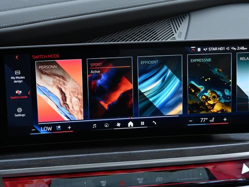 Certified 2024 BMW 760i xDrive w/ Executive Package image 35