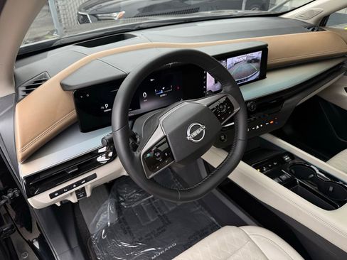 Certified 2025 Nissan Murano Platinum w/ Cargo Package AWD/4WD image 19