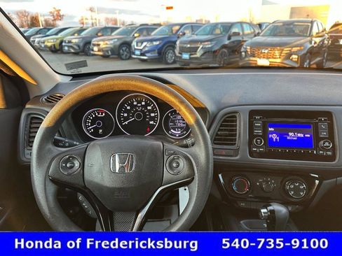 Certified 2018 Honda HR-V LX image 18