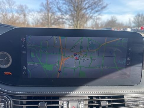 Used 2022 Lexus LS 500 AWD image 24