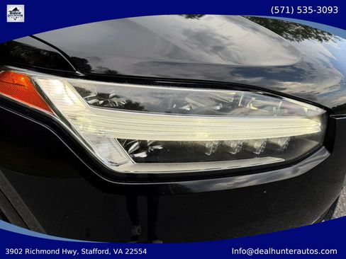 Used 2017 Volvo XC90 T5 Momentum AWD/4WD image 5