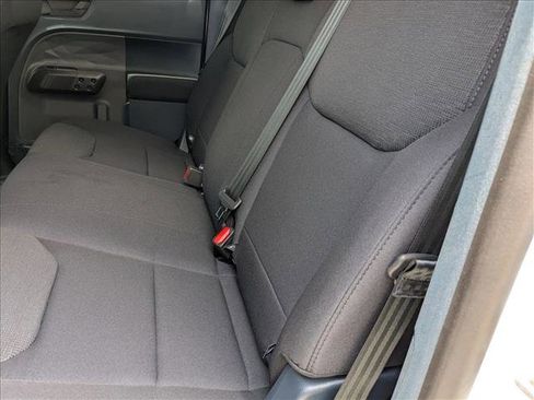 New 2025 Ford Maverick XL image 14