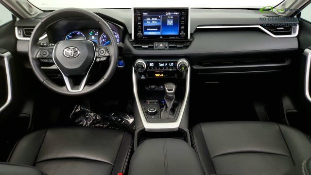 Used 2021 Toyota RAV4 XLE Premium AWD/4WD image 52