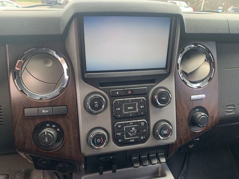 Used 2015 Ford F250 Lariat w/ Chrome Package image 15