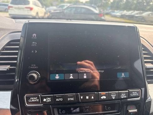 Used 2023 Honda Odyssey EX-L image 13