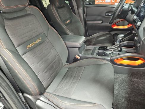 Used 2022 Nissan Frontier PRO-4X w/ Technology Package image 14